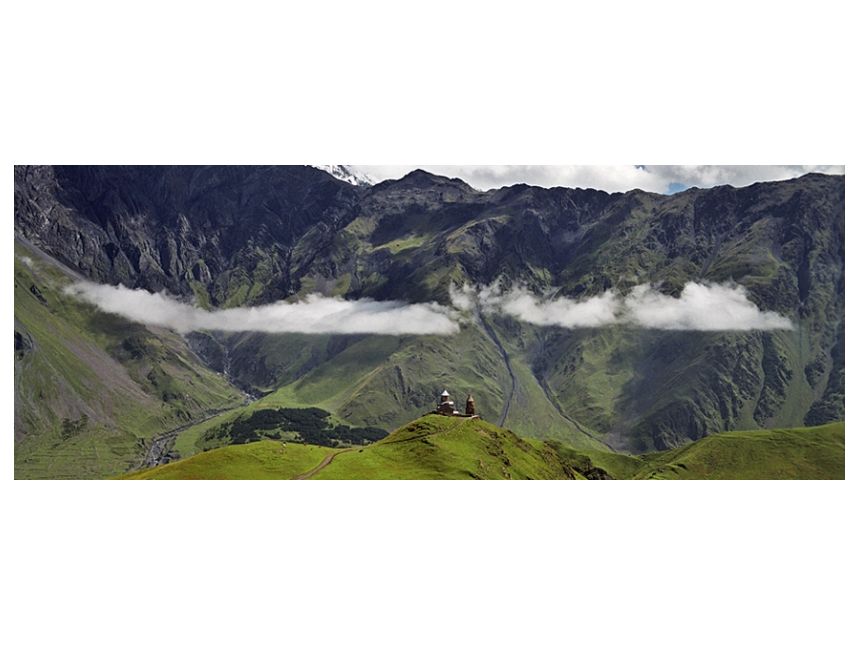 See the beautiful Kazbegi and spend time with loved ones with you