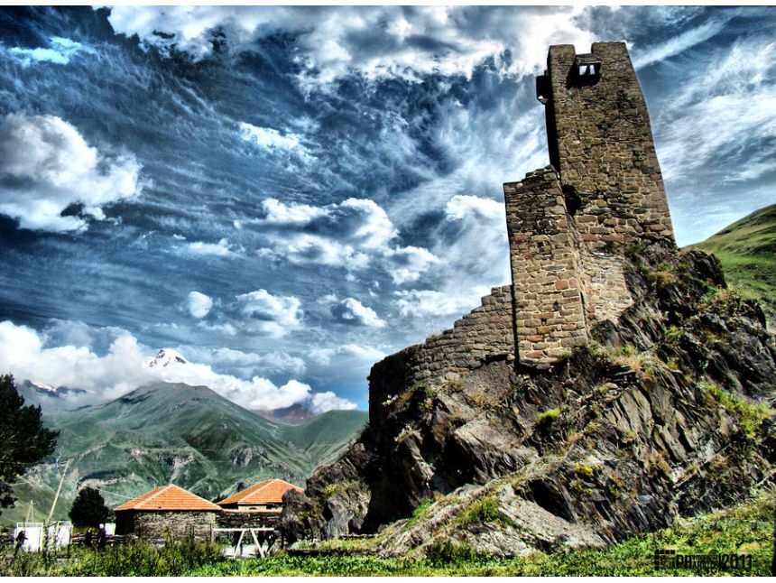 See the beautiful Kazbegi and spend time with loved ones with you