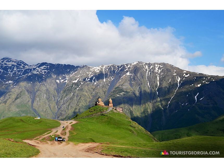 day tour in Kazbegi