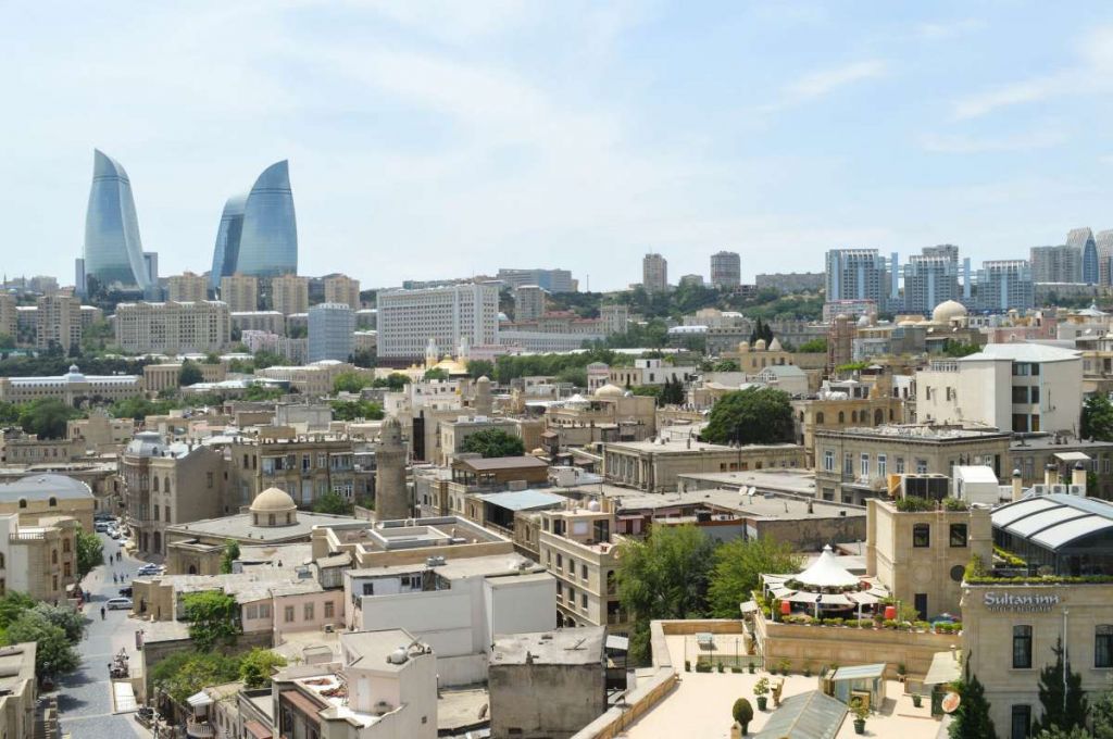 BAKU TOUR