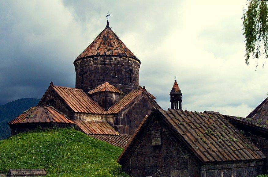 TOUR: -day tour to Armenia