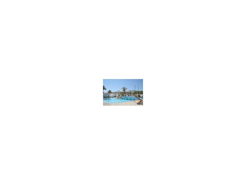 Sonesta Beach Resort & Casino  -