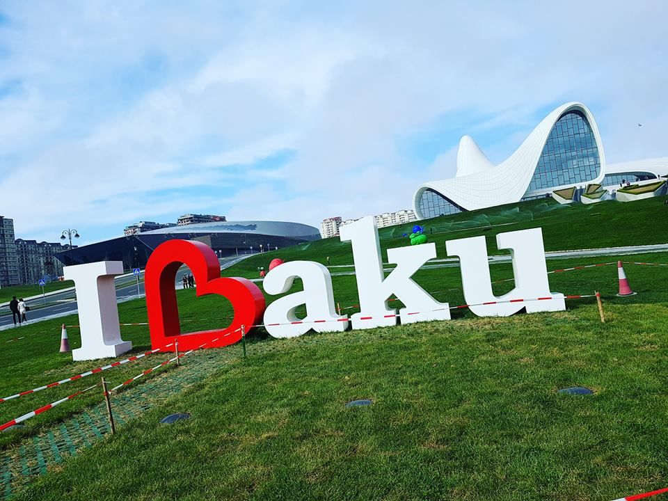 BAKU TOUR