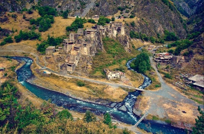 ემოციებით აღსავსე და დაუვიწყარ ტურს ქართულ სამოთხეში, ყაზბეგი - ხევსურეთი