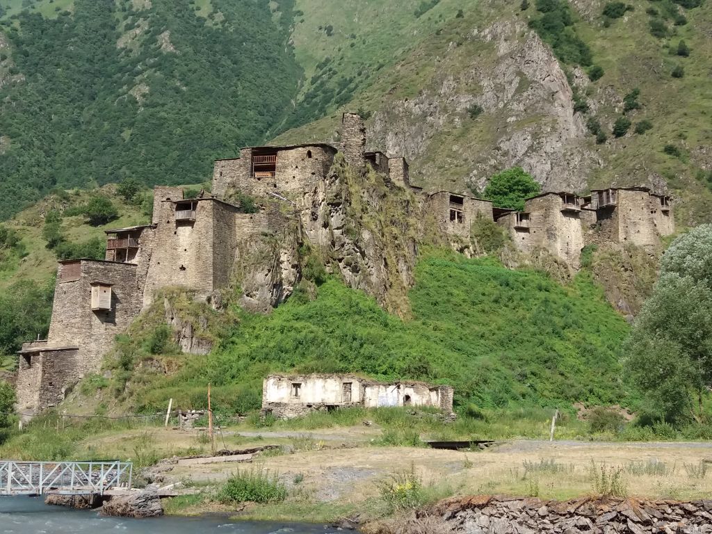 ორ დღიანი ჯიპ-ტური ხევსურეთში! აბუდელაურის ტბები,შატილი,მუცო