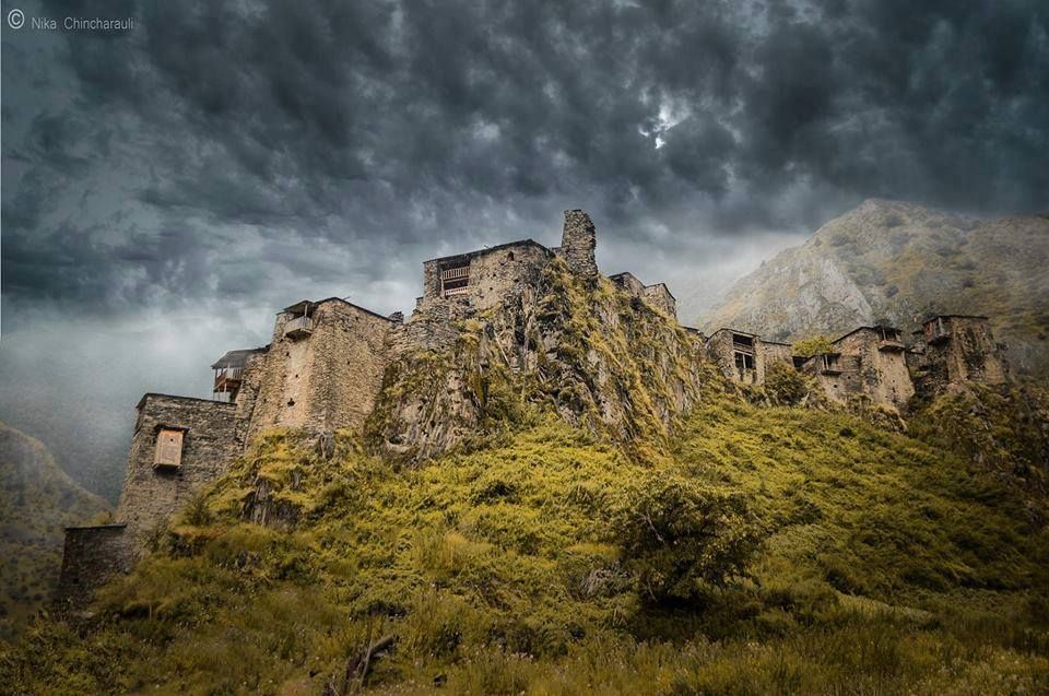 თქვენს წინაშეა ხევსურეთი, მთელი თავისი დიდებულებით ♥ დარჩენილია  ადგილი