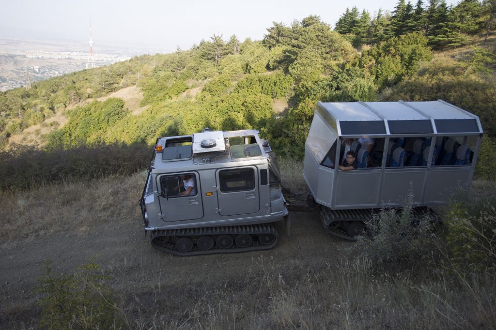 tour wiht hagglund 