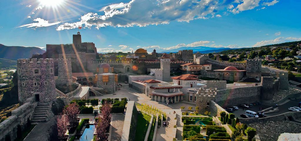 Borjomi - Vardzia - Akhaltsikhe 