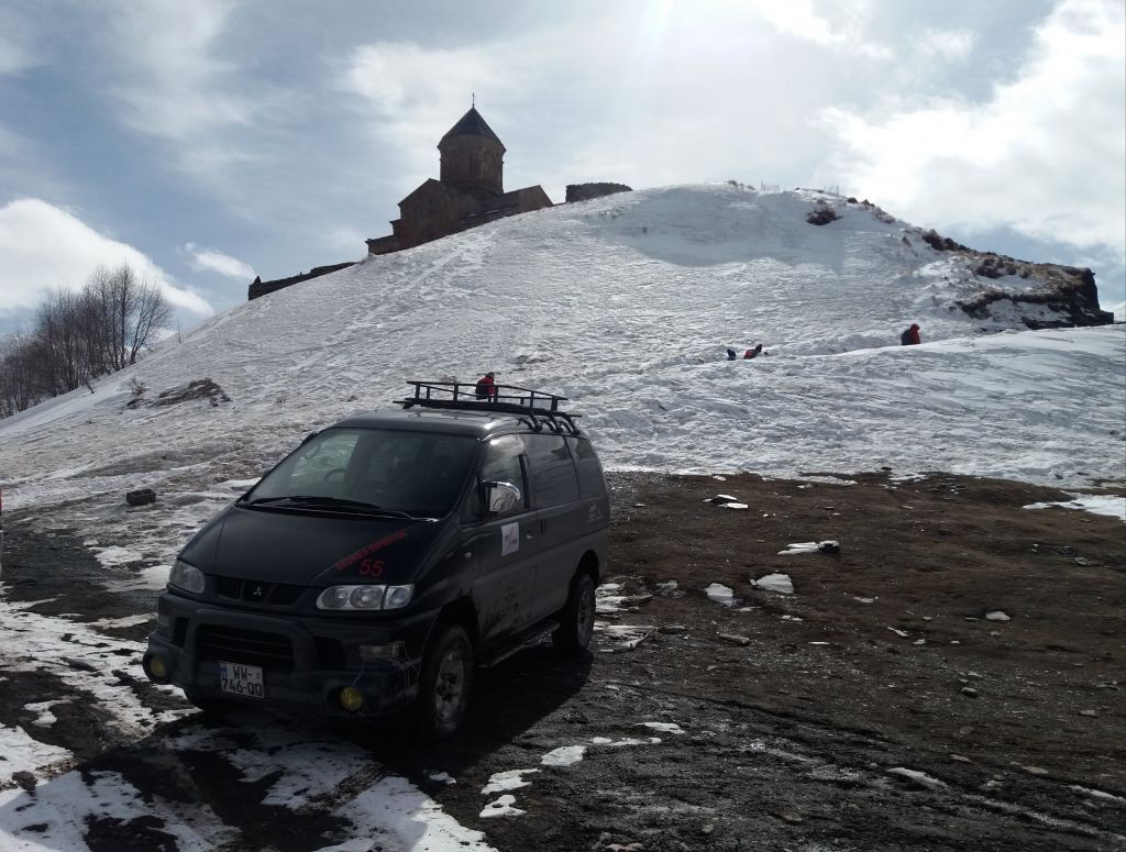 MITSUBISHI DELICA CLUB GEORGIA