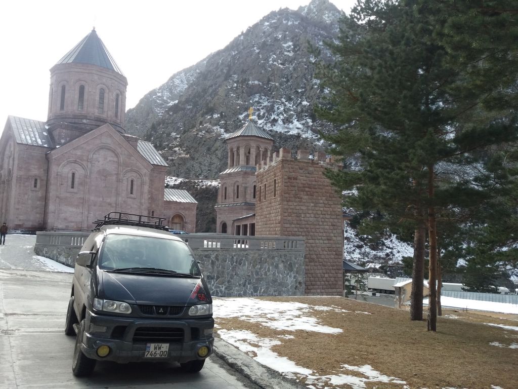 MITSUBISHI DELICA CLUB GEORGIA