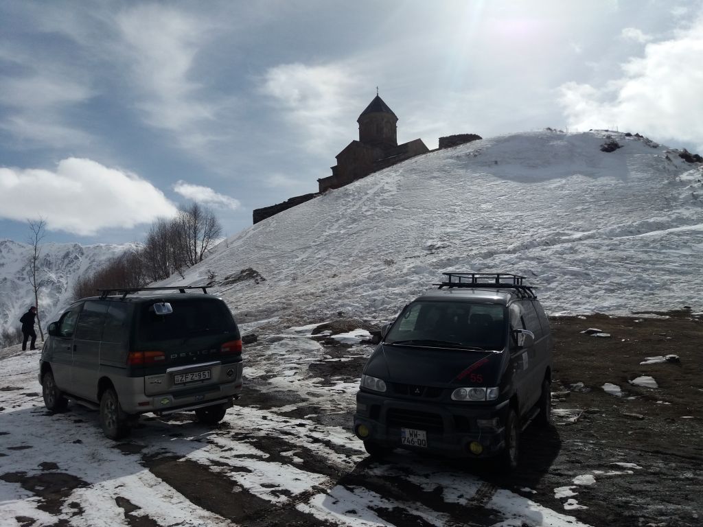 MITSUBISHI DELICA CLUB GEORGIA