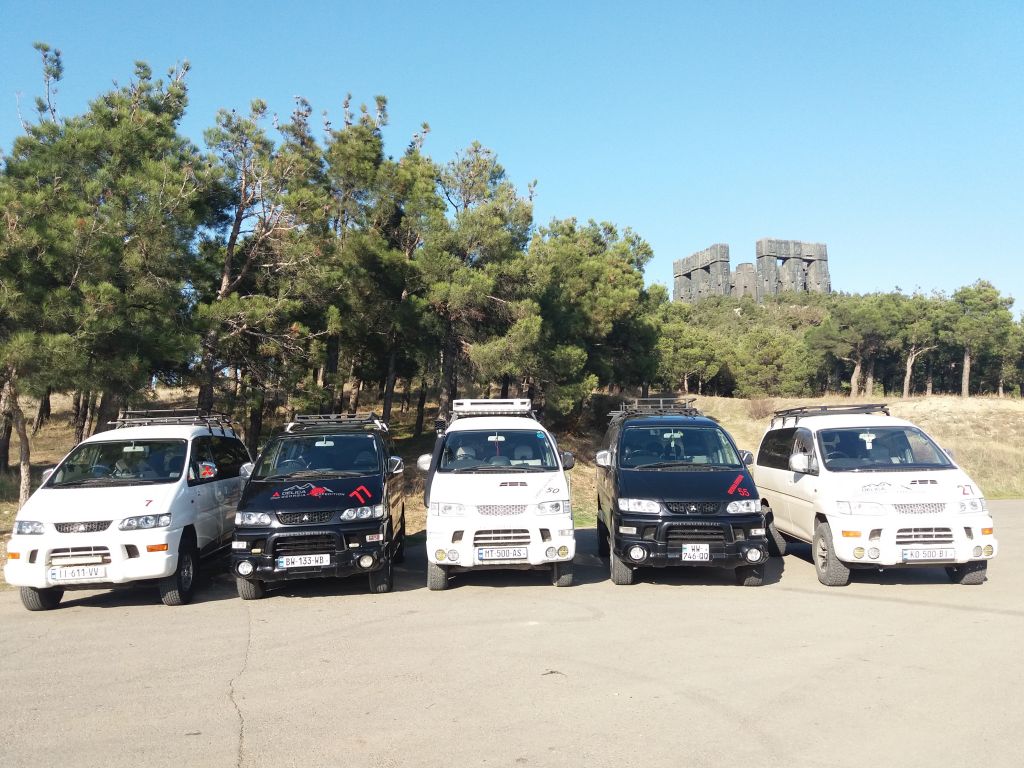 MITSUBISHI DELICA CLUB GEORGIA