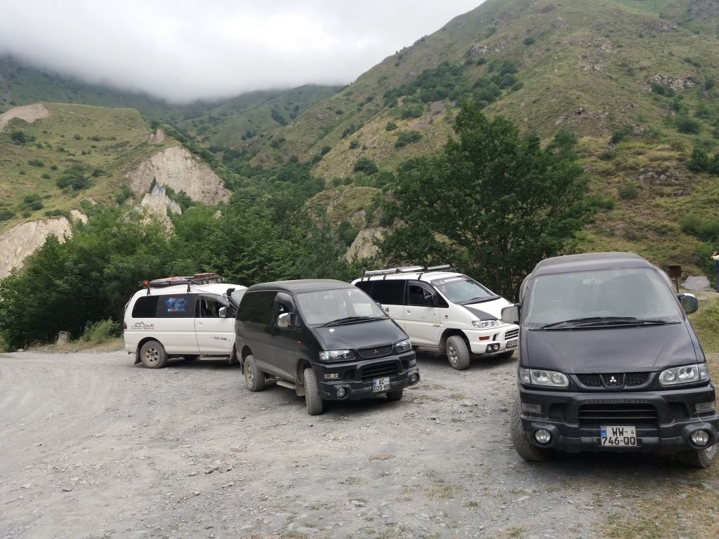 MITSUBISHI DELICA CLUB GEORGIA