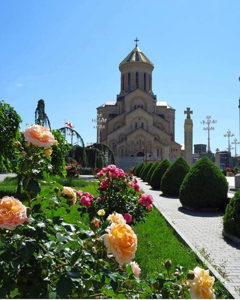 თბილისი-ნარიყალა,სამების საკათედრო ტაძარი, კუს ტბა,მთაწმინდის პარკი