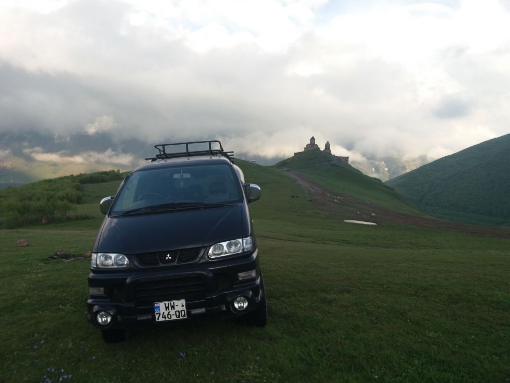 MITSUBISHI DELICA CLUB GEORGIA