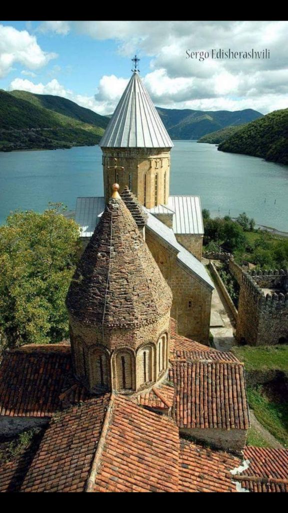 Kazbegi ... Gergeti Trinity ..anan ... Gudauri ..