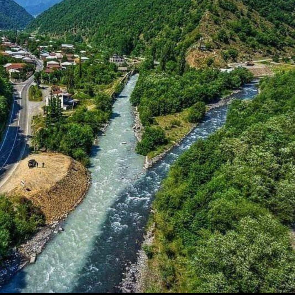 Казбеги ... Гергети Троица ..аннан ... Гудаури ..