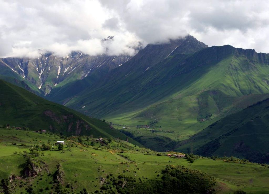 One day tour in Kazbegi