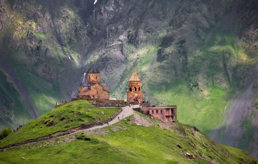 Тур в kazbegi