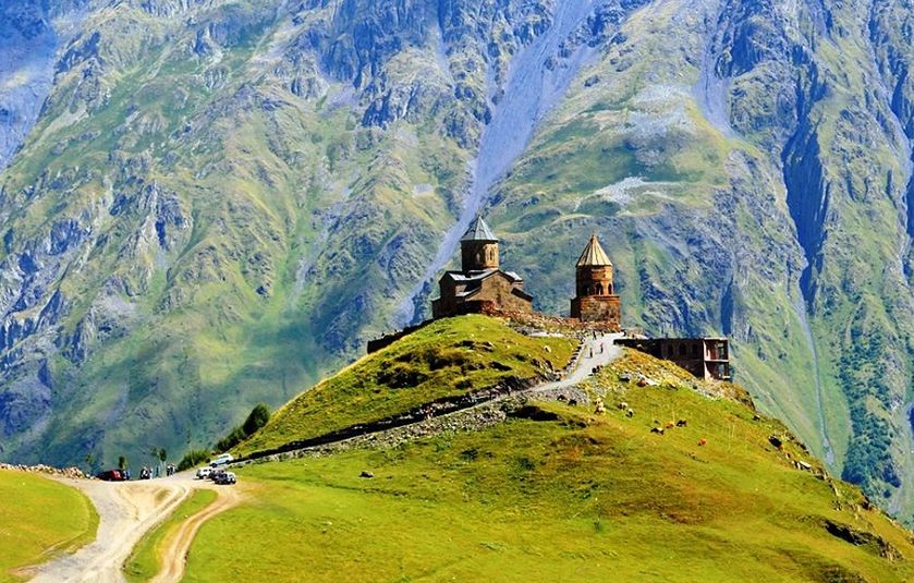 Тур в kazbegi