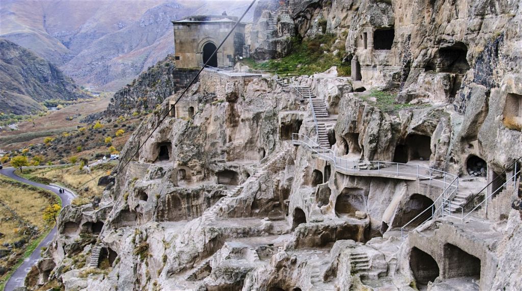 Borjomi-RabaTi-Vardzia