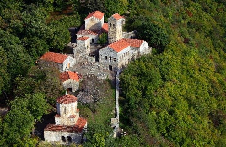 ტური  კახეთში :  ღვინის  დაყენება      წლისაა,  კახეთი  ღვინის  სამშობლოა !