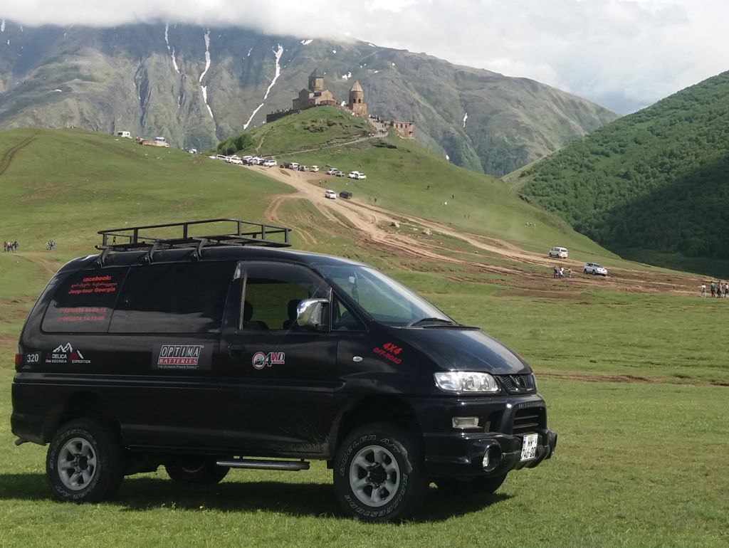 JEEP-TOUR  KAZBEGI